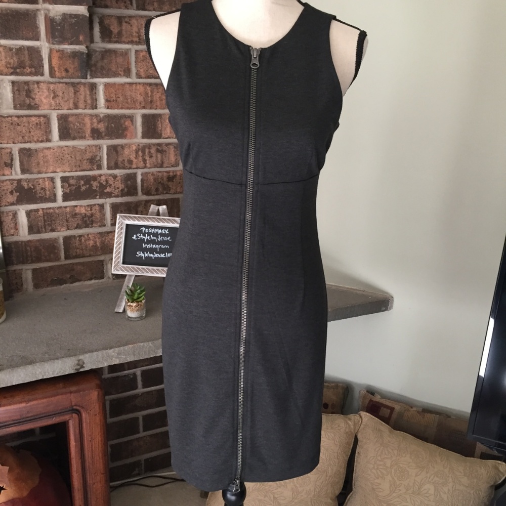 BB Dakota Front Zipper Down Sleeveless Dress Sz 6
